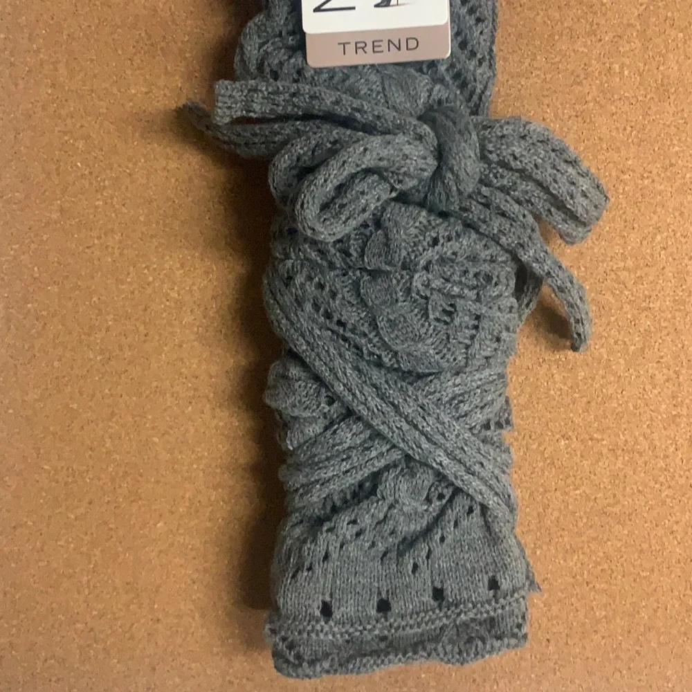 MeMoí Knit Pointelle Bow Knit OTK Boot Sock